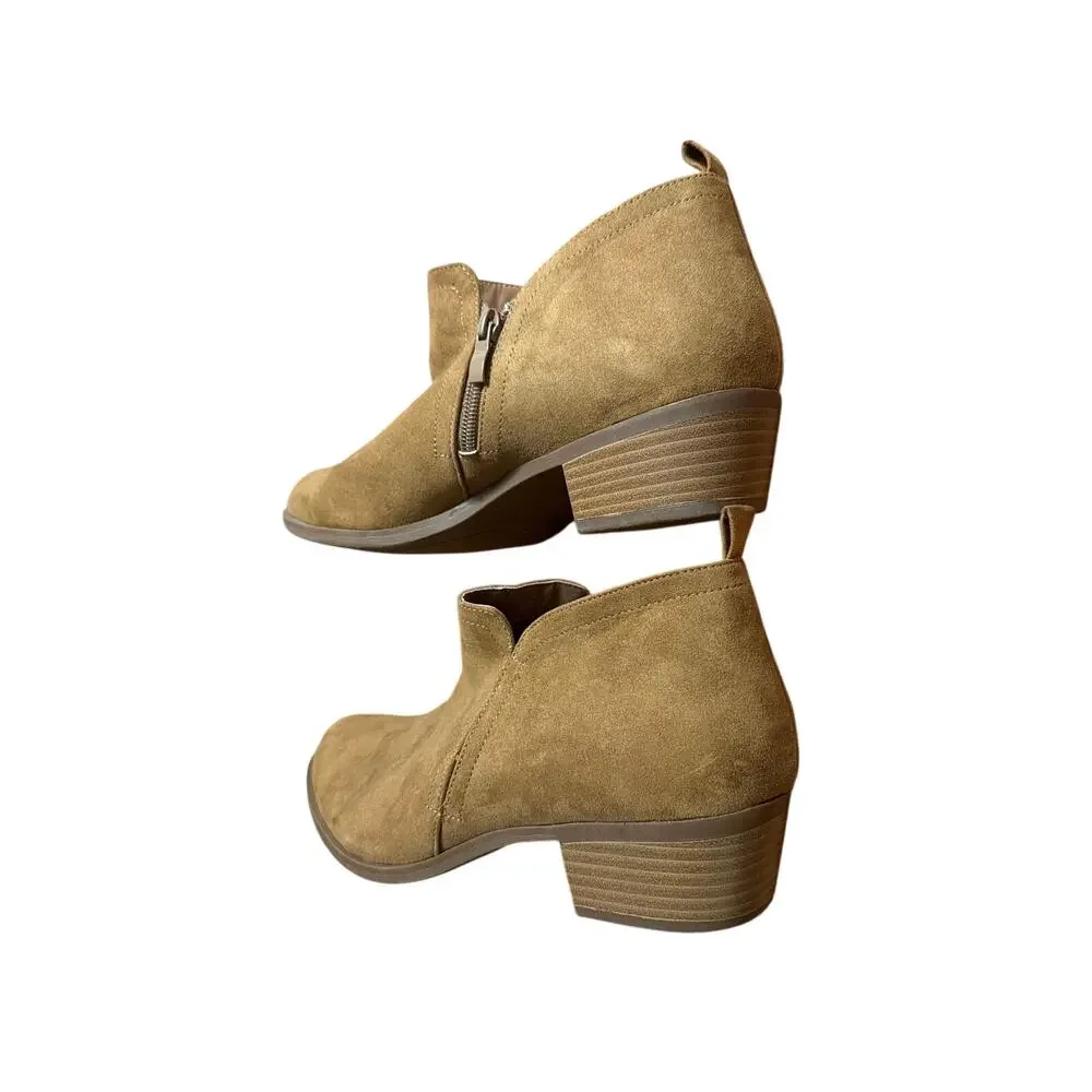 Torrid Women's Tan Beige V-Cut Ankle Bootie Side Zip Size 11 WW Wide Width